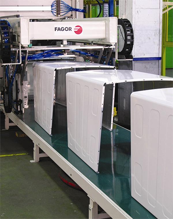 Líneas automáticas para la fabricación de componentes de electrodomésticos y mobiliario metálico Línea automática de fabricación de piezas de lavadoras